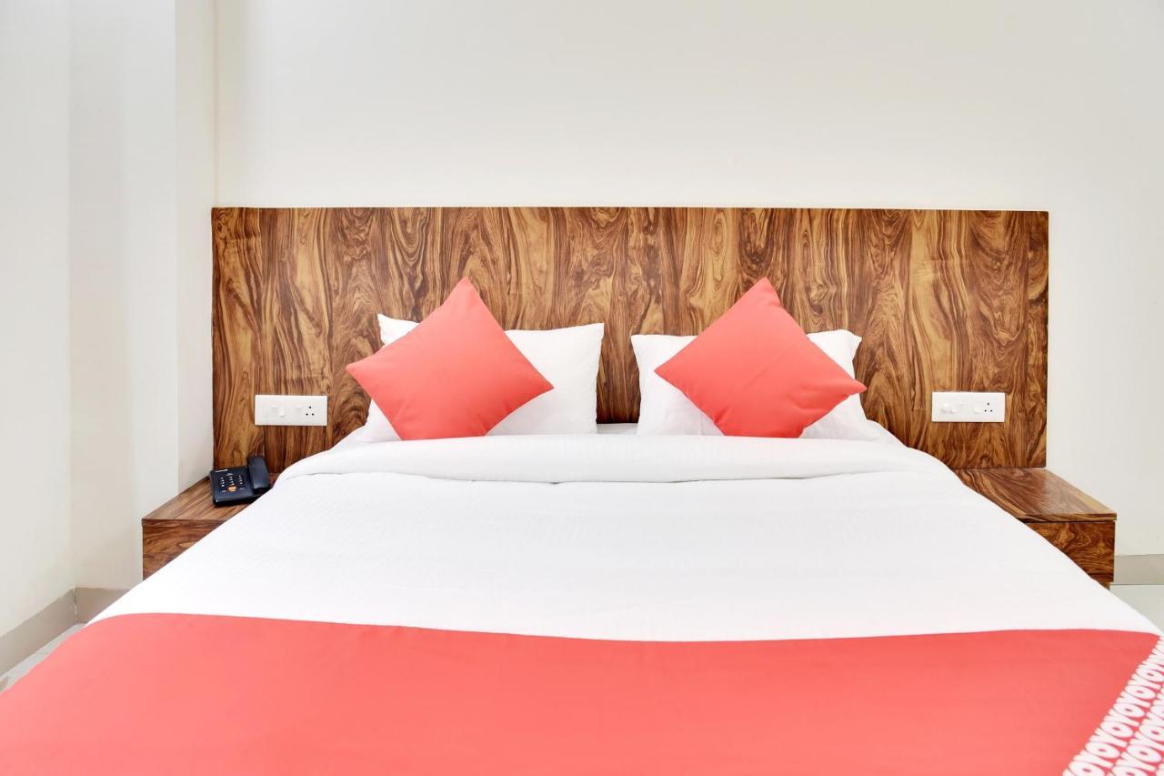 Oyo 40146 Hotel Continental Bhopal Room photo